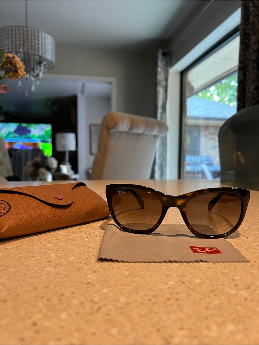 Ray-Ban Women’s Tortoiseshell Cat-Eye Sunglasses - Brown Gradient Lenses